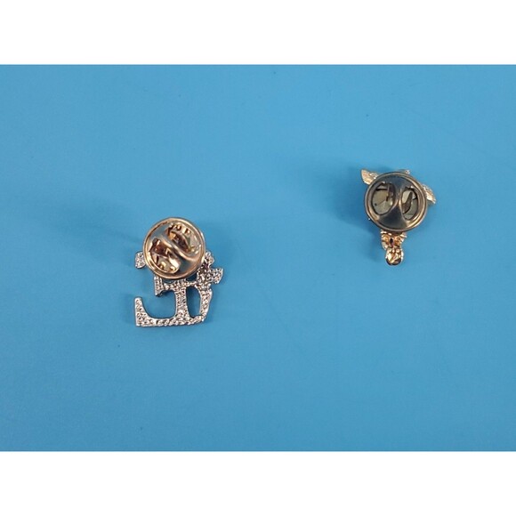 Monogram Inital E Angel Brooch  Gold Tone Cherub Religious Lapel Pin Letter - Picture 4 of 6